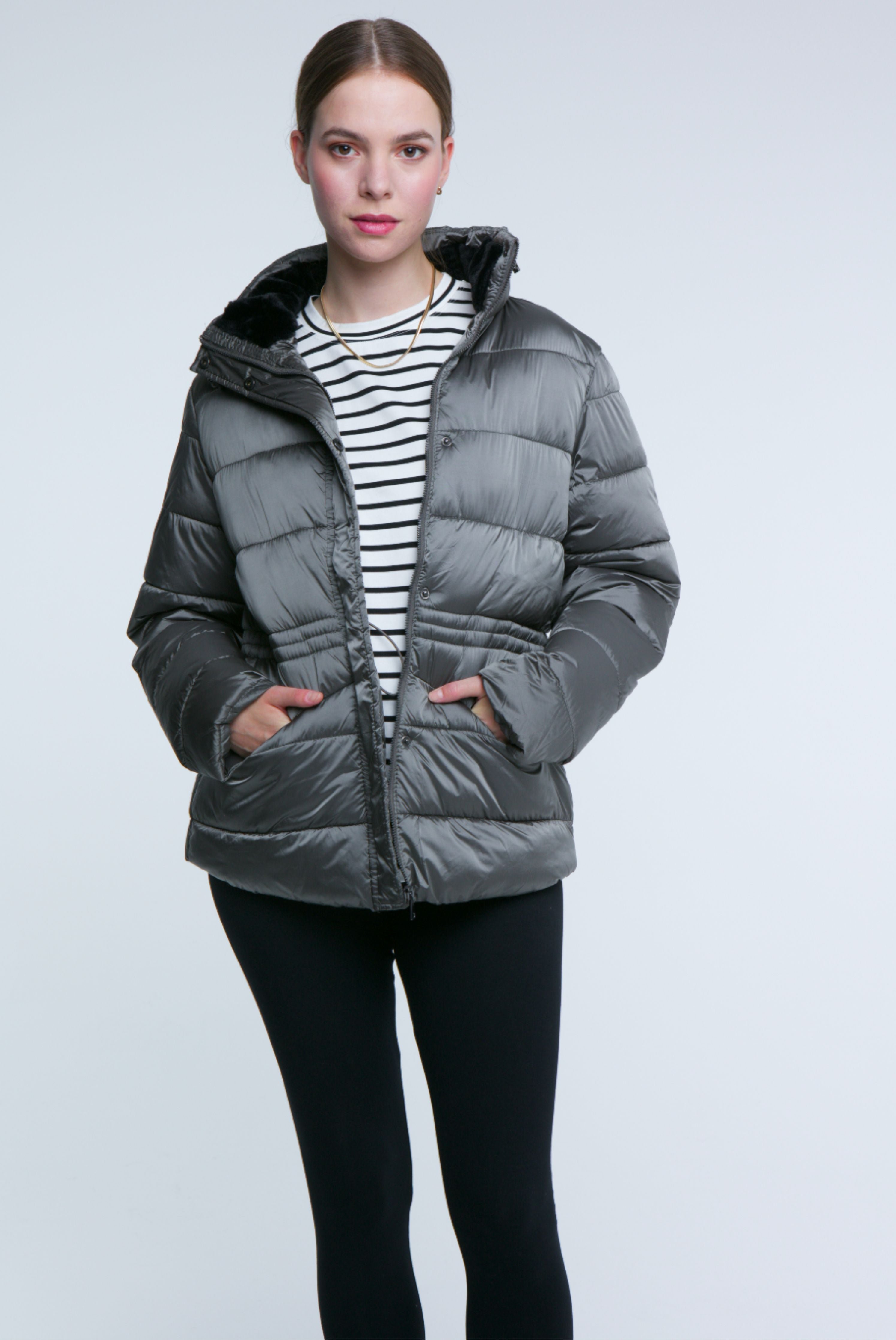 Elle Puffa Jacket in Grey