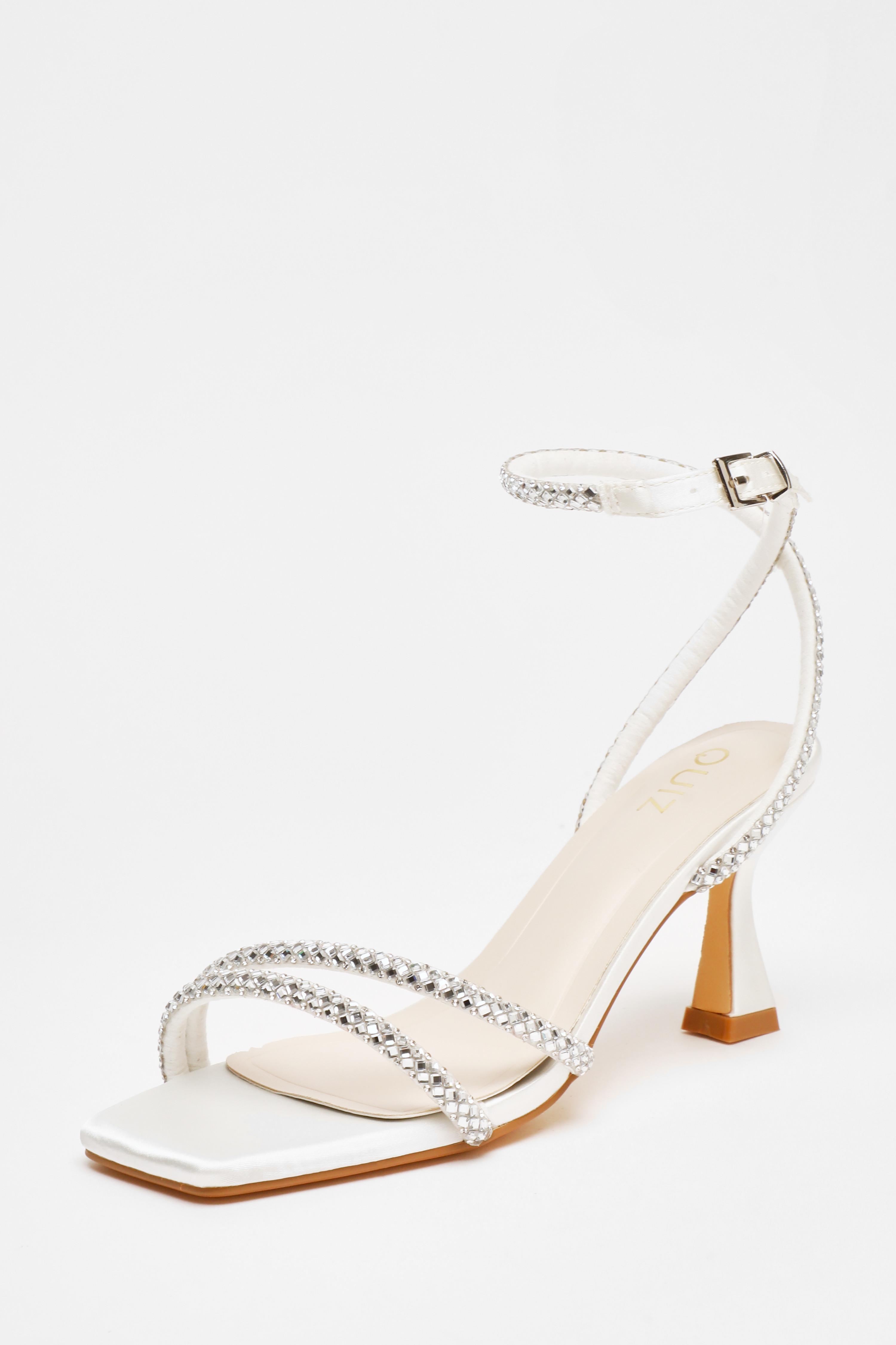 Quiz white sandals sales