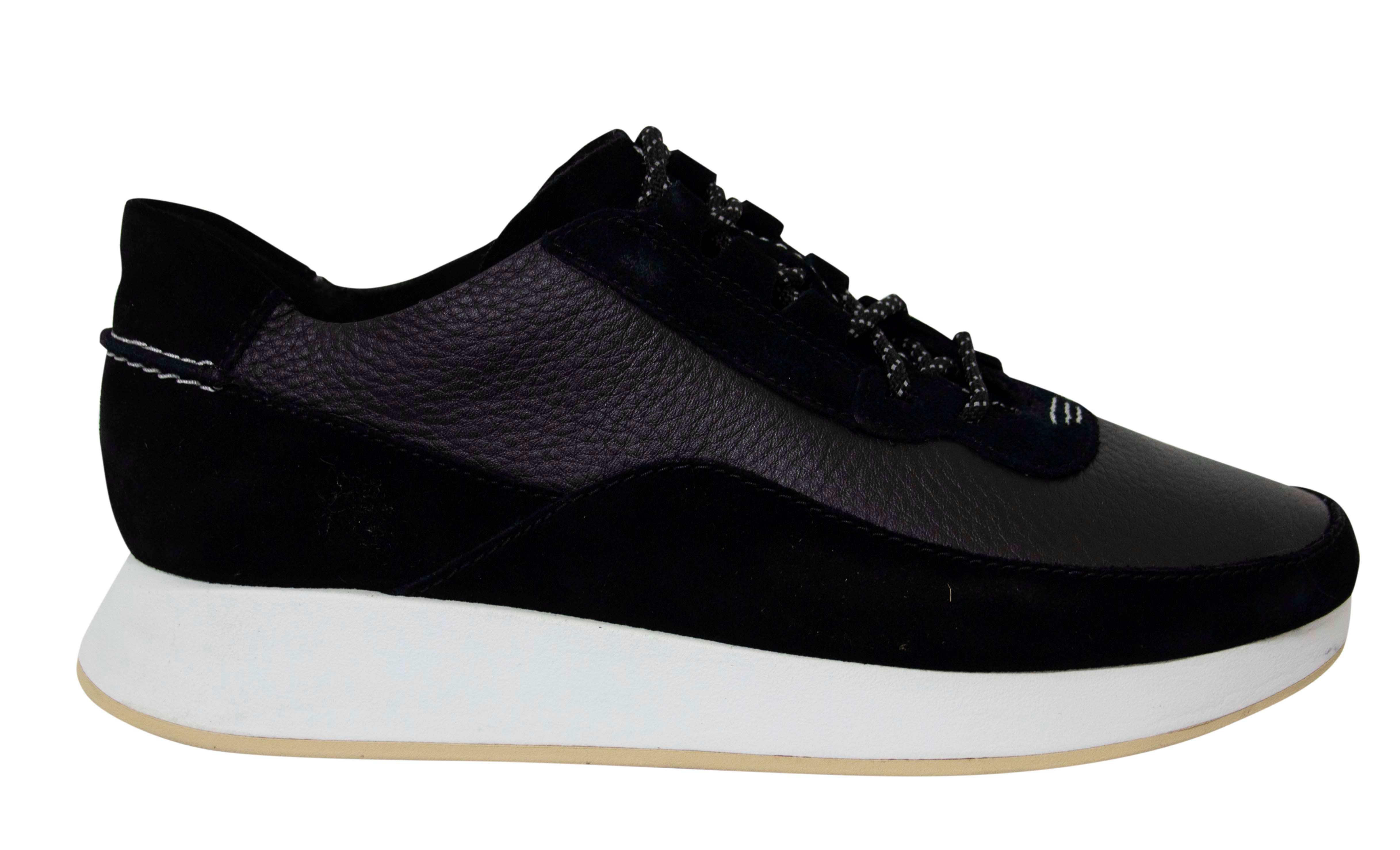 Clarks originals black kiowa trainers discount