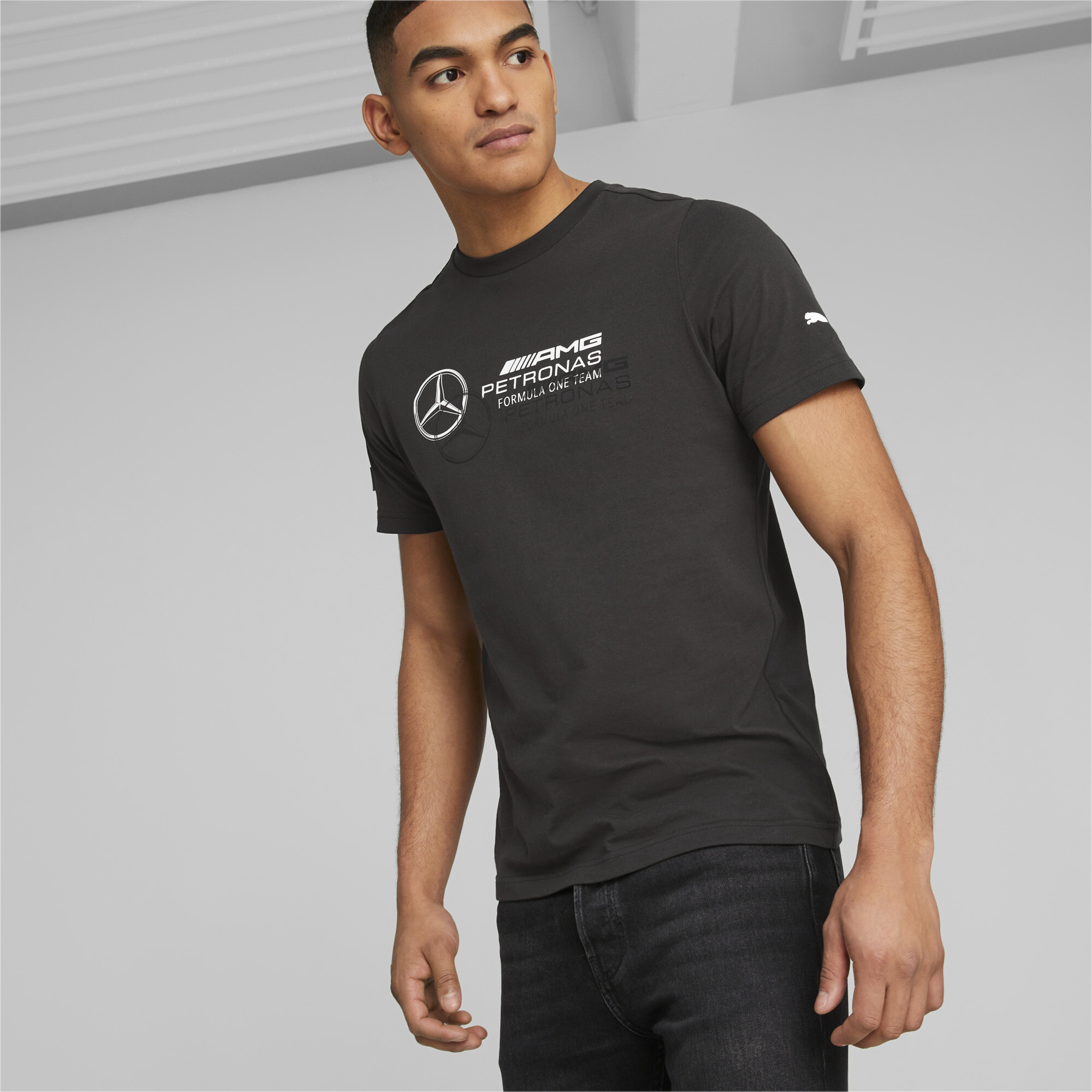 Tee shirt mercedes petronas en vente sur ORECA STORE