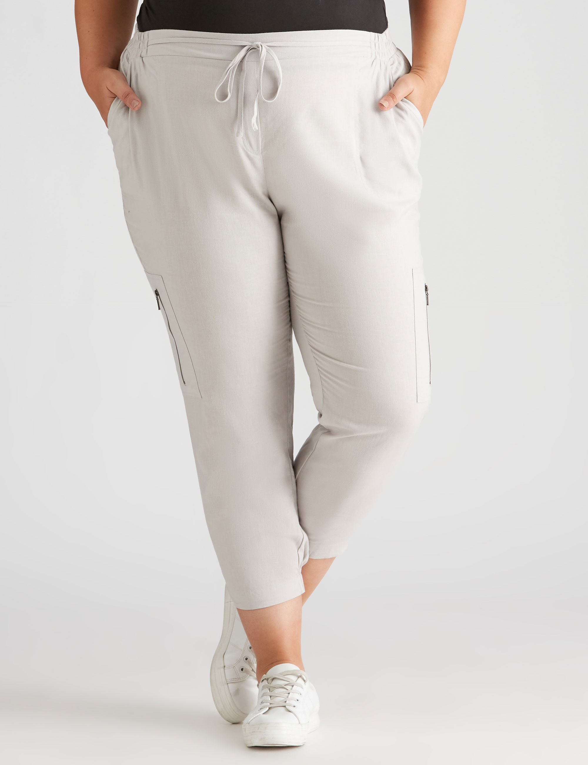 Women's plus size capri outlet joggers
