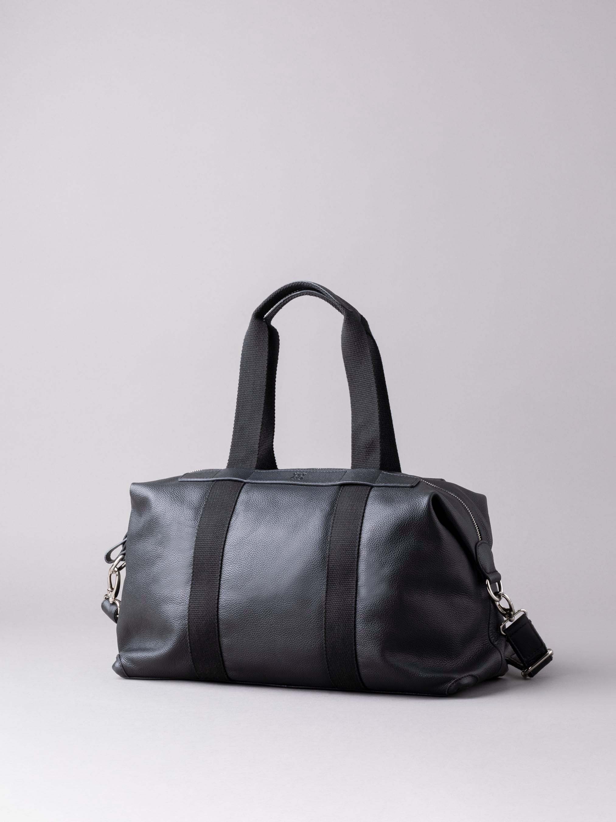 Lakeland leather 2025 holdall