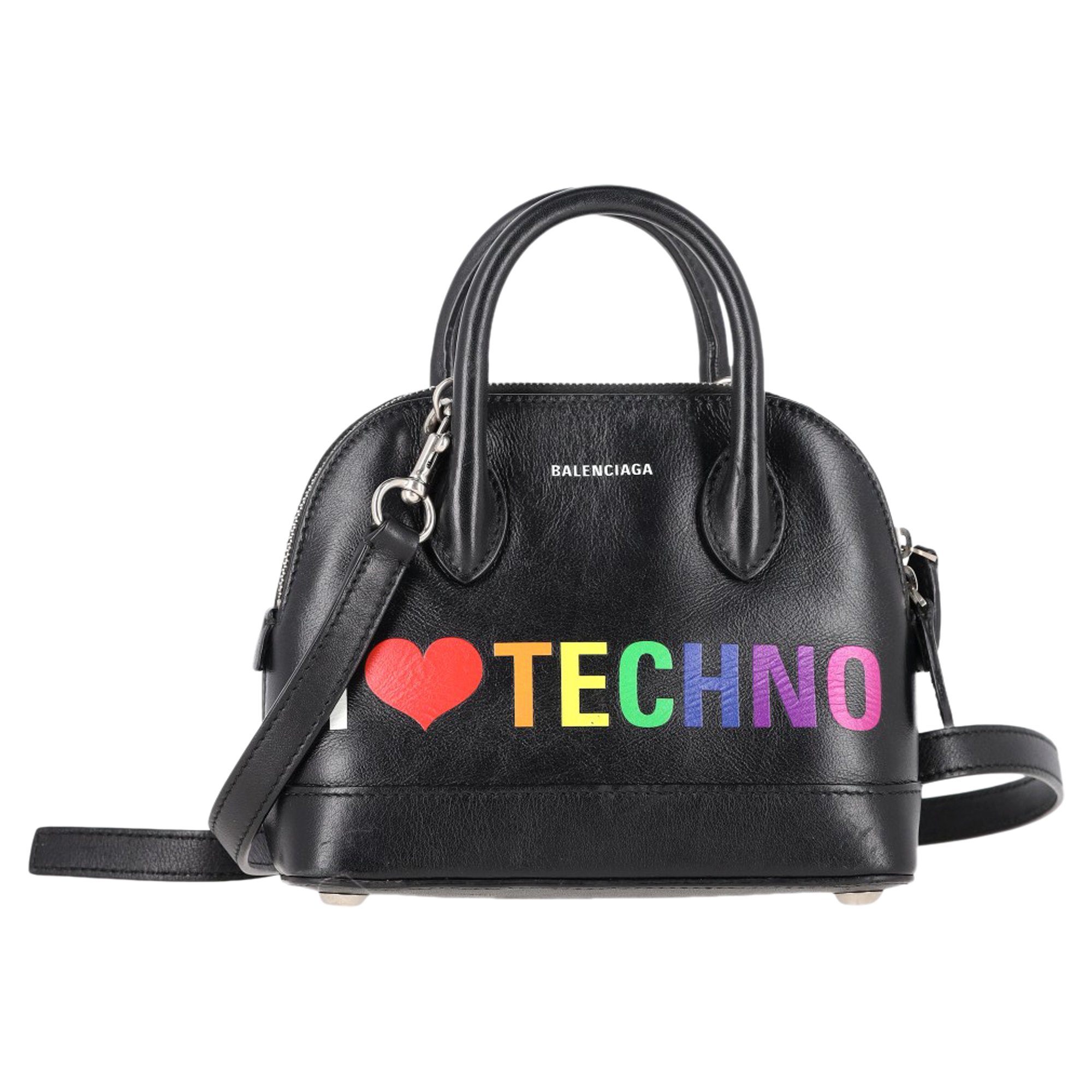 19SS BALENCIAGA Carcoat “I LOVE TECHNO” Techno Fans Deem Balenciaga's SS19 