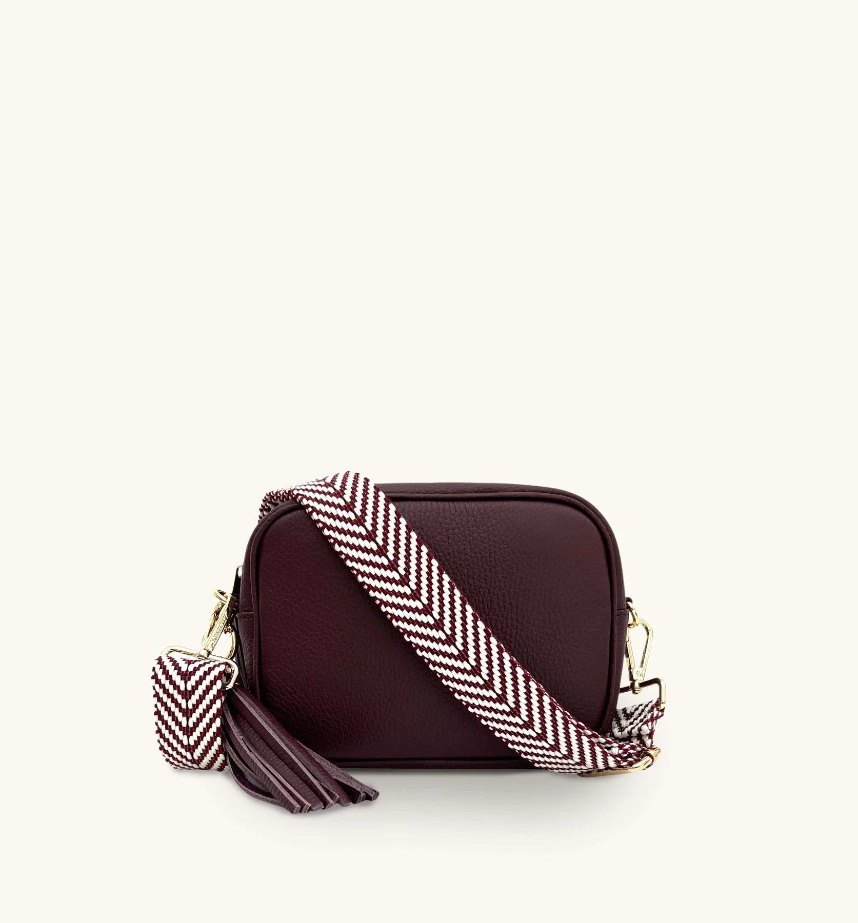 Michael michael kors woven sale chevron leather camera bag