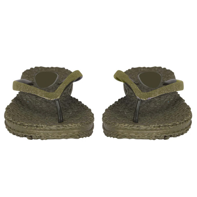 Ilse Jacobsen Cheerful01 410 army