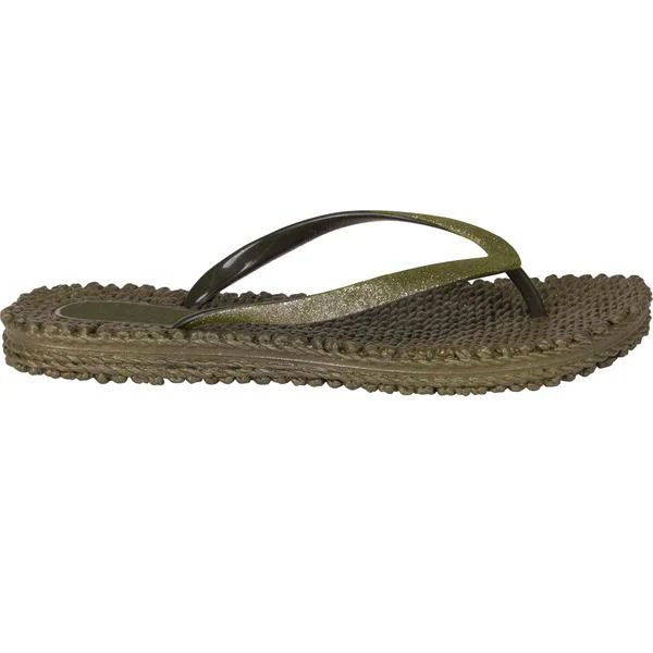 Ilse Jacobsen Cheerful01 410 army