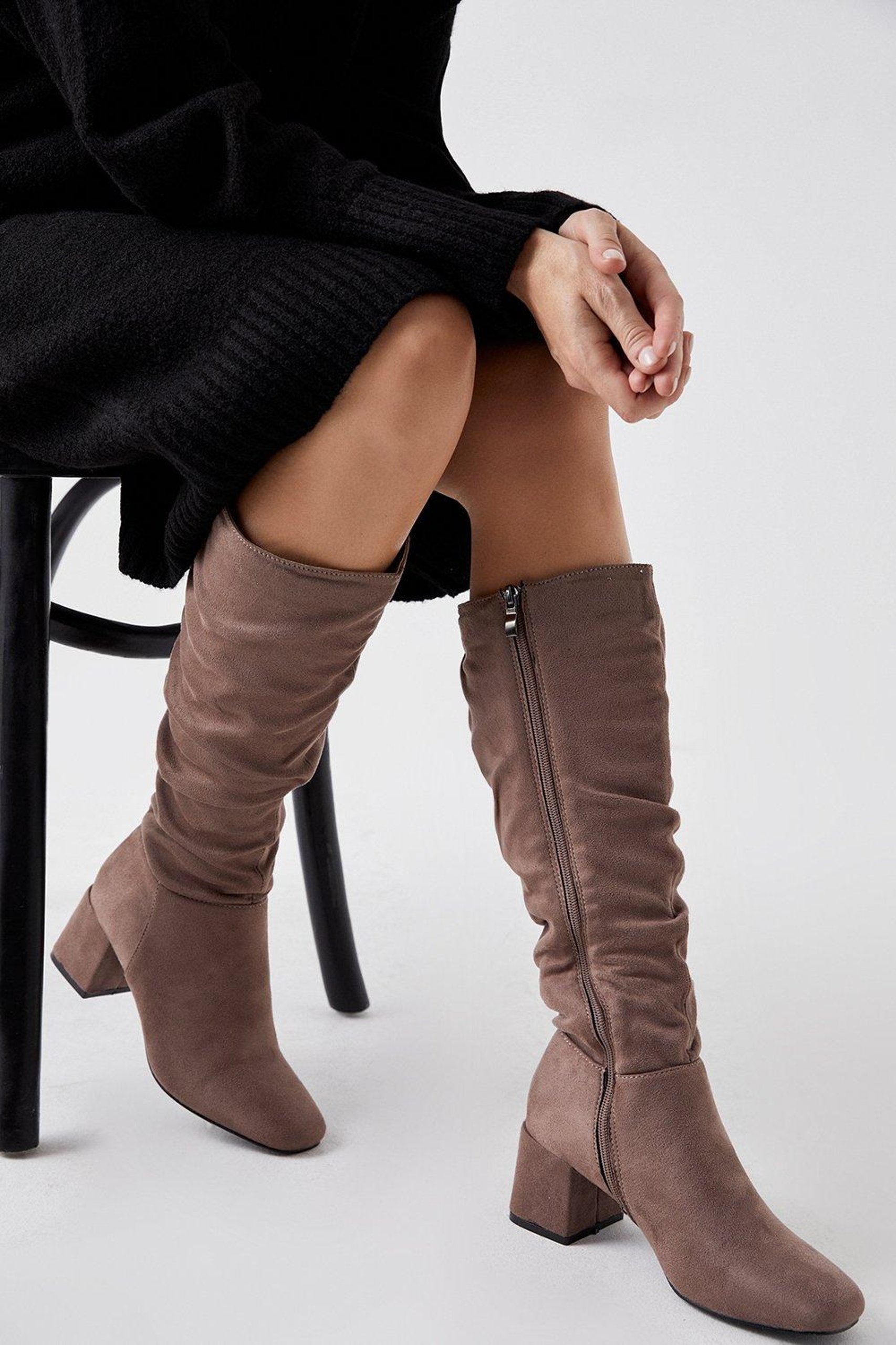 Taupe