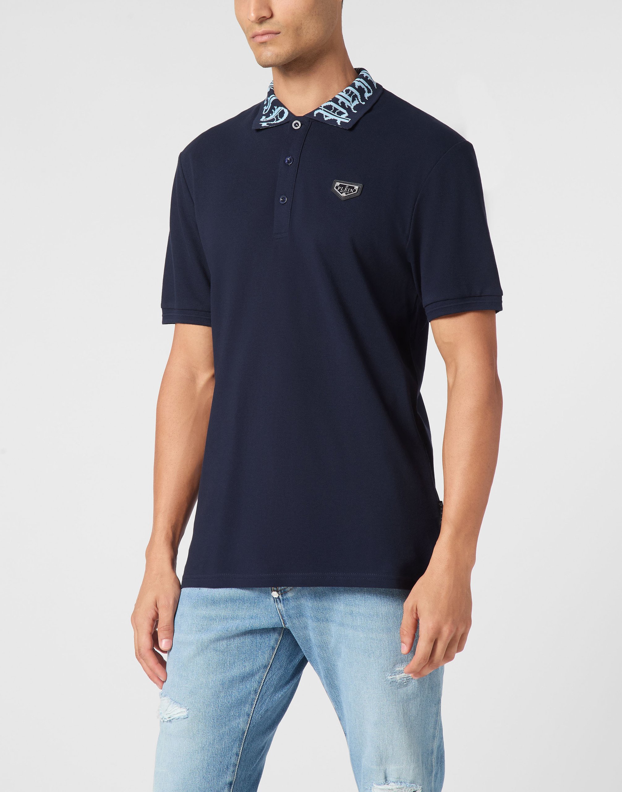 Donkerblauw