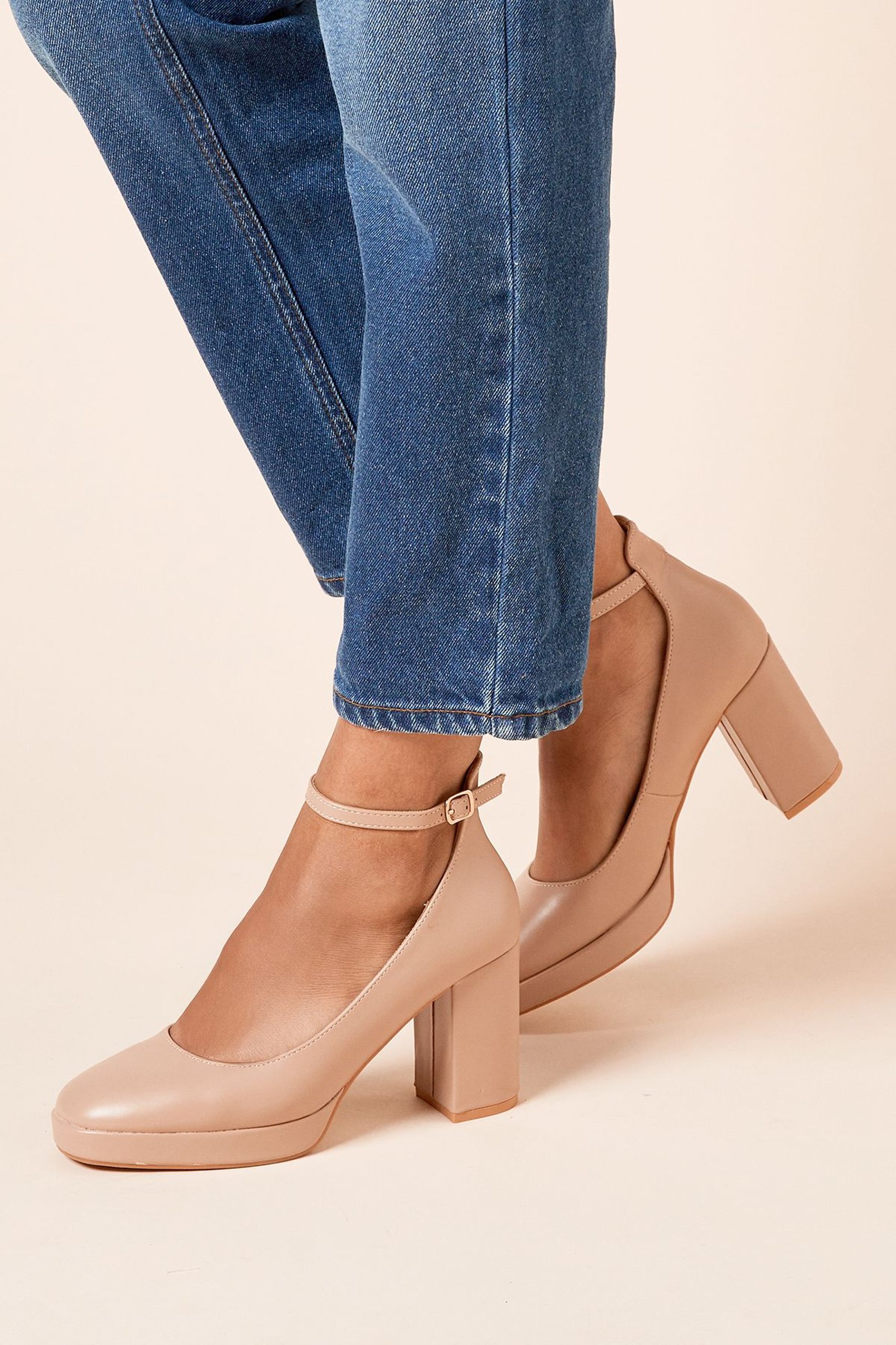 Taupe