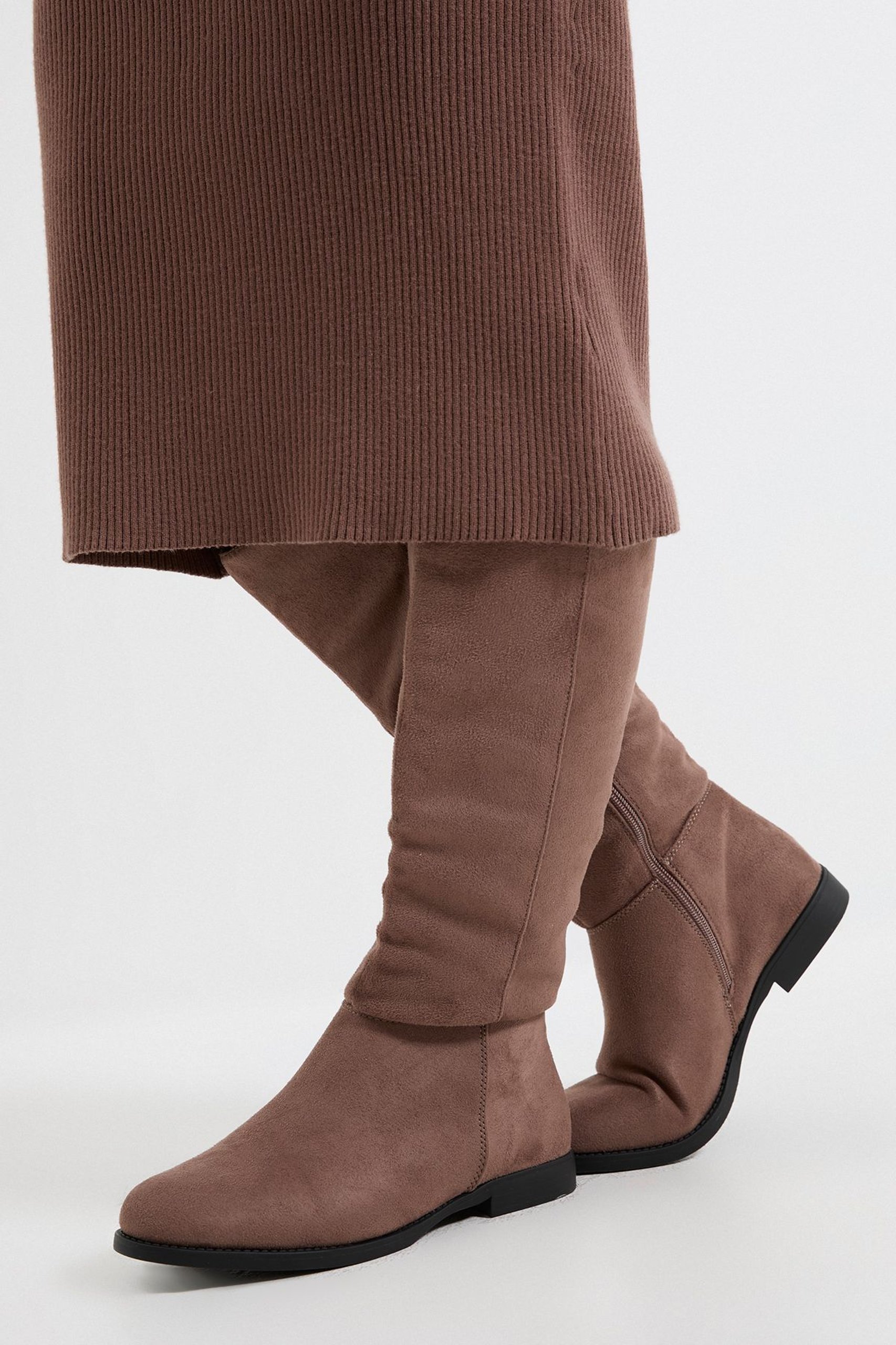 Taupe