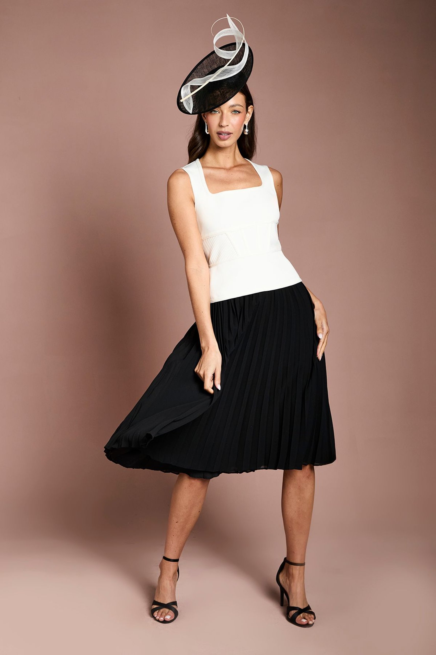 Monochrome Multi