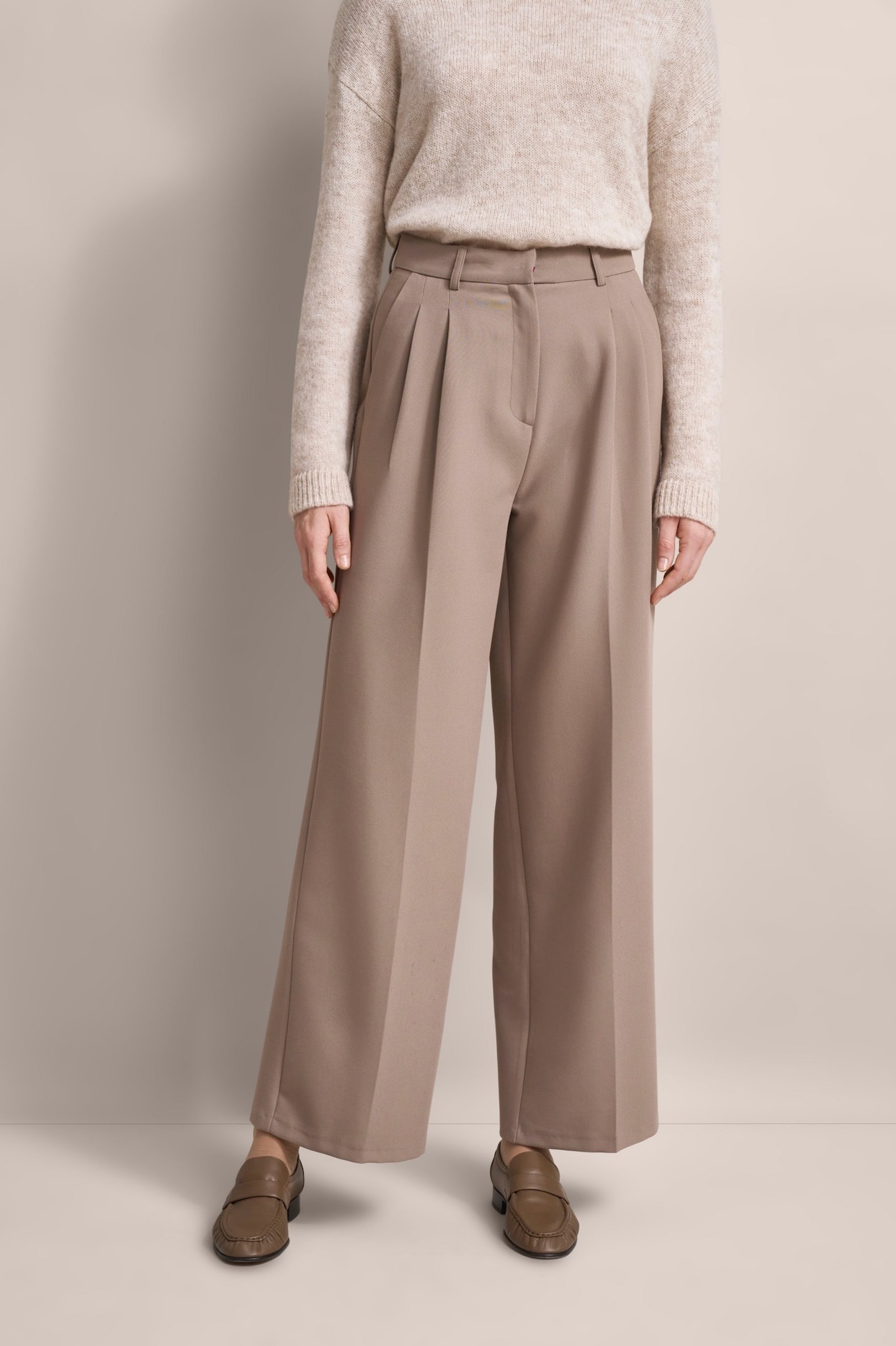 Taupe