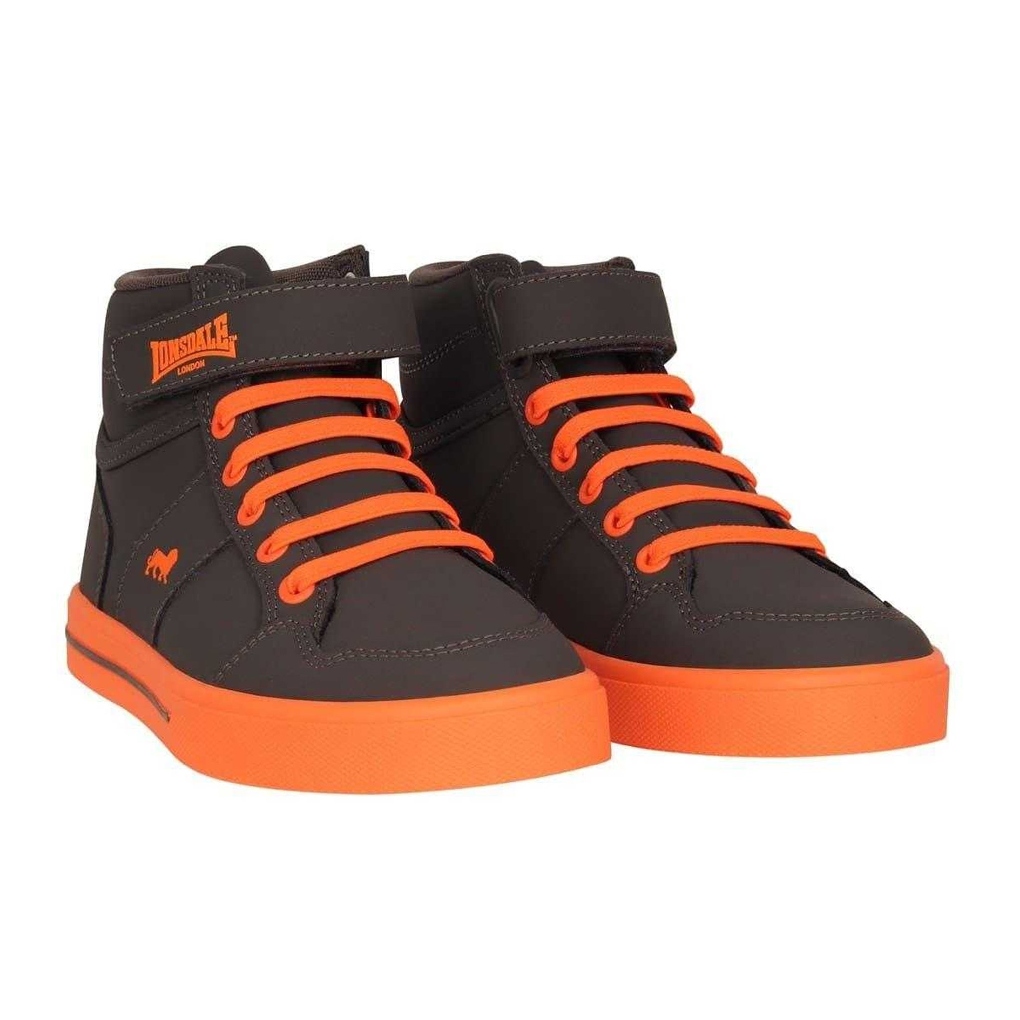 Grijs