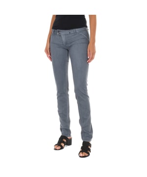 Long reversible trousers. 
 Gray 
 Waist with belt loops. 
 Button and zip closure on the front. 
 Two fake pockets on the front. 
 Pocket at the back. 
 Narrow cut hem. 
 Reversible. 
 Matching seams. 

 Composition: 
 - 68% Cotton - 30% Polyester - 2% Elastane. 

 Washing instructions: 
 - Wash maximum at 40ºC. 
 - Iron at medium temperature. max. 110ºC. 
 - Lets you use a dryer. 
 - Do not use bleach. 
 - Does not support dry cleaning. 

 Composition: 68% Cotton, 30% Polyester, 2% Elastane
 Care:
- Wash maximum at 40ºC.
 - Iron at medium temperature. max. 110ºC.
 - Allows you to use a dryer.
 - Do not use bleach.
 - Does not support dry cleaning.