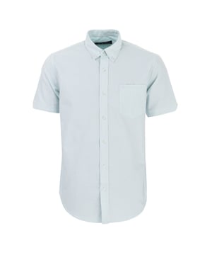 Camisa Ben Sherman Oxford de manga corta en color cielo. <BR>- Manga corta <BR>- Bolsillo en el pecho <BR>- Dobladillo curvado <BR>- Cuello con botones <BR>- Marca en el bolsillo <BR>- 100% Algodón. Lavable a máquina <BR>- Ref: 0062908