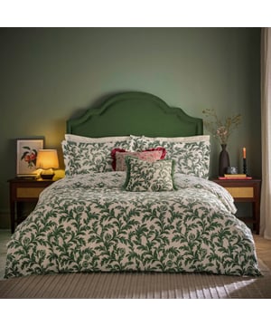 The Hedera Duvet Cover Set combines British heritage with modern style. Featuring hand-painted ivy leaves in green and a reversible geometric foliage pattern, it offers two beautiful looks in one. Made from soft, cotton-rich fabric with a 180 thread count and finished with an Oxford trim, it brings elegance and comfort to your bedroom.