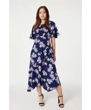 Add a pretty floral tea dress to your collection with this layered hem midi dress. It has a round neck, 1/2 angel sleeves, a zip back closure and a maxi length skirt with a tiered hemline. Pair with neutral strappy heels for a stylish look that's perfect for an evening out on holiday or a daytime wedding.