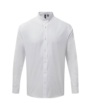 65% Polyester, 35% Katoen. Stof: Popeline. Ontwerp: Eenvoudig. Halsuitsnijding: Band, groot. Sluiting: Knoopsluiting. Hem: Gebogen. Manchet: Dubbele knoop. Mouwtype: Met lange mouwen. Rugscheiding, Rugstuk, Onderhoudsvriendelijk, Geparelde knopen, Mouwbeschermer. Geschikt voor: Modern. 115gsm. Duurzaamheid: Amfori, BSCI, REACH, Sedex, WRAP Gecertificeerd.