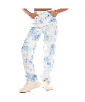 Womens Boss Straight-Fit Cropped Jeans in multi colour.- 5-pocket construction. - Zip fly and button fastening.- Branded leather patch at rear waist.- Belt loops.- Straight fit.- 98% Cotton  2% Elastane.- Ref: 50472698966