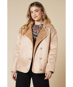 Cosy borg lining for extra warmth
        Stylish aviator-inspired design
        Button-through front closure
        Oversized collar for a dramatic look
        Versatile length suitable for various outfits
    
    Embrace the chilly weather with this chic button-through borg aviator jacket from Dorothy Perkins. Perfect for the fashion-forward woman who values both style and comfort, this jacket is a must-have addition to your autumn and winter wardrobe. The oversized collar adds a touch of drama, while the button-through front allows for easy wear. Style it with your favourite jeans and a crisp white tee for a casual brunch with friends, or throw it over a floral midi dress for a charming look at a baby shower. The versatile length makes it suitable for pairing with both trousers and dresses, ensuring you'll reach for this jacket time and time again. For a polished ensemble, team it with ankle boots and statement earrings, channelling effortless sophistication for your next family gathering or casual outing.