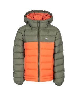 Steppjacke für Kinder. Angewachsene Kapuze. 2 Taschen. Kontrastfarbiger Reißverschluss. Wasser- und windabweisend. 100% Polyester. Bitte beachten Sie: Fällt in Ihrer normalen Größe aus.