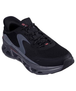 Treten Sie einfach in flexiblen Komfort mit Skechers Slip-ins: Glide-Step Altus. Dieser mit einem exklusiven Fersenkissen ausgestattete Trainer verfügt über ein Obermaterial aus Mesh mit Hotmelt-Overlays und eine Skechers Air-Cooled Memory Foam-Komfortsohle.