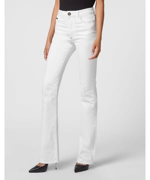 Stretch stone washed denim 5 pocket pants featuring the lurex embroidery of Skull&Bones on rear pockets. Single metal button fastening. Fit: High Waist Flare.