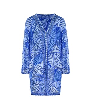 Inoa Exuma Bleu 1202119 Blue Floral Kimono. Show off your style wearing the Inoa Blue Kimono. It flattering Print make it a timeless piece for your wardrobe. Crafted from luxurious fabric, you'll make a statement with every wear. Make a statement in style!. 100% Silk, Multicolour Design. Wrap Around, Beach wear, Large Pattern. This Item is suitable for sizes UK 8- UK 14. Product Style: Exuma Bleu 1202119 Kimono
