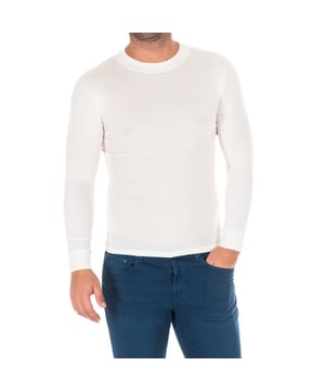 Küsse und Liebe T-Shirt außen
 Langärmeliges T-Shirt.
 Halbhoher Halsausschnitt, mit geripptem Abschluss.
 Verstellbar und bequem.
 Die Nähte sind in Ton gehalten.
 Zusammensetzung: 50% Baumwolle, 50% Polyester.
 Pflege:
Waschen bei max. 40º Temperatur.
 Kein Bleichmittel verwenden.
 Keinen Trockner verwenden.
 Bügeln bei maximaler Temperatur. 110º.
 Nicht chemisch reinigen.