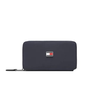 Portemonnaie Tommy Jeans tjw beach Damen Blau Synthetik. Authentisches Gepäckstück der Marke Tommy Jeans - Streetwear/Sportswear-Design von Tommy Jeans - Tommy Jeans für Frauen, modisch und perfekt für den Alltag - Das Tommy Jeans Portemonnaie in Blau lässt sich bestens mit dem Rest Ihrer Garderobe kombinieren - bequeme Synthetikmaterialien - klassisch - tjw beach -