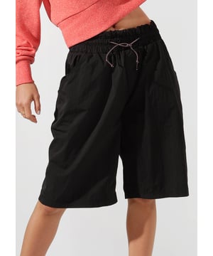 • 60% Polyester 40% Nylon • Drawstrings at Waist • Elasticated Waist
