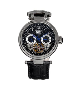 316L Chirurgisch Kwaliteit Roestvrij Staal Kast; Gejuweled Automatische Beweging; Juwelen Lager: 35 Juwelen; 36-Uur Energie Reservoar; Slagen per Uur (BPH): 21600/Uur; Saffier-Coated Mineraal Glas; Gegraveerd Patroon Wijzerplaat; Semi-Skelet Wijzerplaat; Kijkglas achterzijde om Beweging te bekijken; Emaille Kleur-Tip Kroon; Uniek Bandlug Ontwerp; Echte Leren Krokodillen-Geperst Band; Logo-Gegraveerde Roestvrij Staal Sluiting; Dag Sub-Wijzerplaat; Dubbele Venster Datum Weergave; Maand Sub-Wijzerplaat; 44mm Diameter; 5 ATM Waterbestendigheid;