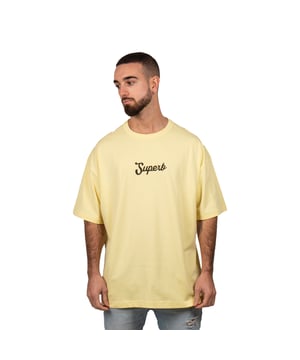 Short sleeve t-shirt Superb.
 Round neckline with ribbed finish.
 Brand print on the front and back.
 Seams seen in tone.
 Composition: 100% Organic Cotton
 Care:
- Wash at max. 40ºC.
 - Do not use bleach.
 - Iron at low temperature.
 - Do not dry clean.
 - Do not use dryer.