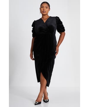 - Velvet design - Wrap style - V neckline - Model height: 5' 8" - Model wears uk 18 / us 14 / eur 46 - Always check the care wash label - Cool hand wash with mild detergent