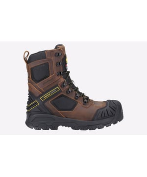Amblers Safety präsentiert diesen robusten metallfreien 8-Zoll-Sicherheitsstiefel mit YKK-Seiteneinsatz, ausgestattet mit einem wasserabweisenden Obermaterial aus Vollnarbenleder.
- Interne wasserdichte Membran
- Mit Thinsulate gefüttert für thermische Isolierung
- Robuster, geformter Gummikapenschutz für zusätzliche Haltbarkeit, getestet gemäß neuem Abriebschutz - Standard (SC)
- Robuster, geformter Gummihinterkopf für verbesserte Fersenunterstützung und zusätzlichen Schutz
- Tief gepolsterter Mesh-Kragen für zusätzlichen Komfort
- Bequeme, gepolsterte und herausnehmbare PU-Einlegesohle mit Fußgewölbeunterstützung
- Phylon-Zwischensohle verbessert den Komfort und die Stoßdämpfung
- Tiefe, genoppte Gummisohle
- Leistungsgerechter Leitergriff auf der Sohle getestet gemäß neuem Leitergriffstandard (LG)