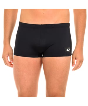 Boxer swimsuit. 
 Color Black 
 Elasticated waistband, adjustable with laces. 
 Brand print on the lower side. 
 Inner lining. 
 Seams in tone. 

 Composition: 
 - 78% Nylon - 22% Elastane. 

 Washing instructions: 
 - Wash at max. 30º. 
 - Do not use bleach. 
 - Allows dry cleaning. 
 - Do not iron. 
 - Do not use dryer. 

 Composition: 78% Nylon, 22% Elastane
 Care:
- Wash at max temperature. 30º.
 - Do not use bleach.
 - Allows dry cleaning.
 - Do not iron.
 - Do not use dryer.