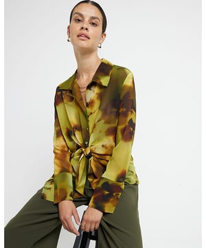 Abstract print, Front knot detail, Collared, Long sleeves, Button fastening