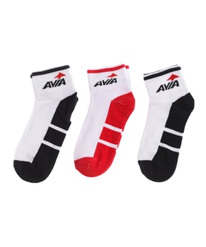 Set van 3 paar AVIA sokken.
 Basic mid-cut sokken.
 Geribbelde afwerking voor meer duurzaamheid en perfecte pasvorm.
 Platte teennaden.
 Ademende, vochtafvoerende stof.
 Samenstelling: 63% Katoen, 35% Polyester, 2% Elastaan
 Onderhoud:
Machinewasbaar op maximaal 30º.
 Geen bleekmiddel gebruiken.
 Strijkijzer en droger zijn niet toegestaan.
 Niet chemisch reinigen.