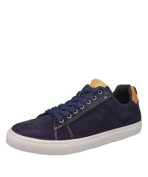 Discover Romford, combining classic design with complete comfort for the ultimate everyday trainer. The minimal and chic styling makes them the perfect partner for all of your smart-casual looks.
