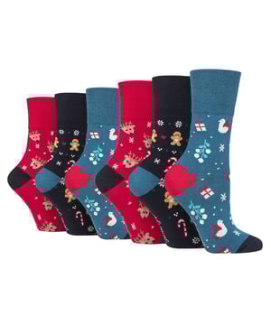 Het is kersttijd en wat is een betere manier om dat te vieren dan met een nieuwigheidssokken in het thema kerstmis. We hebben ze het perfecte cadeau voor je mama, zus of tante dit jaar: Gentle Grip sokken zonder elastiek sokken! Gentle Grip-sokken met HoneyComb Top Vormt zich zorgvuldig naar de contouren van uw been en laat geen vervelende vernauwingsringen achter. Deze 6 paar katoenrijke sokken zijn verkrijgbaar in de perfecte kleuren om elke dame feestelijk te laten voelen tijdens de feestdagen. Ze hebben klassieke patronen en kleuren in blauw, rood en grijs, dus ze zullen zeker een hit worden bij elke man op je lijst. Bovendien zijn ze wasbaar in de machine! Je hoeft je dus geen zorgen te maken dat ze vies of versleten worden door te veel gebruik - gooi ze gewoon in de was en ze zijn in een mum van tijd weer klaar voor gebruik. Ze zijn maat 4-8 en ze zijn gemaakt van 76% katoen, 19% polyester, 3% polyamide, 2% elastaan.