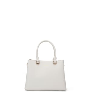 Damenhandtasche mit Reißverschluss. eine Innentasche mit Reißverschluss und zwei offene Innentaschen. fehlende Außentaschen. verstellbarer und abnehmbarer Schultergurt. Im PU-Griff. Drei Innenfächer.  Außenmaterial. Innen ungefüttert. Maße: 28x21x11,5 cm. Modeprodukt