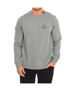 Sweater Plein Sport.
 Geribbelde ronde hals.
 Merkembleem op de bovenkant van de voorkant.
 Geribde manchetten en tailleband.
 Naden in toon zichtbaar.
 Samenstelling: 52% Katoen, 48% Polyester
 Onderhoud:
Wassen op maximum temperatuur 30º.
 Strijken op middelhoge temperatuur.
 Geen bleekmiddel gebruiken.
 Niet in de droger.
 Niet chemisch reinigen.