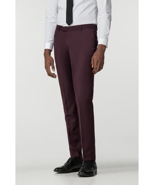 This Limehaus 2 piece suit is crafted using a high quality cloth and is cut on our skinny fit block. Wear this burgundy twill suit with a white shirt and a classic tie to keep you looking effortlessly stylish for any formal occasion, including prom.This suit is on our skinny block so we do suggest to size up if needed.