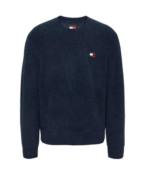 Heren sweater van het merk Tommy Jeans. De sweaters van Tommy Jeans zijn gemaakt van biologisch katoen en polyester, en hebben een normale pasvorm. Het zachte katoen zorgt voor een heerlijk draagcomfort.  Merk: Tommy JeansModelnaam: Waffle SweaterCategorie: heren sweaterMaterialen: biologisch katoen, polyesterKleur: blauw
