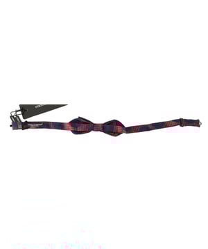 Prachtige Dolce & Gabbana vlinderdas
  100% Zijde
  Rode kleur met een geruit patroon
  Verstelbare nekband
  Vervaardigd in Italie
  Perfect voor formele gelegenheden