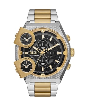 Dit Diesel Sideshow Chronograaf Horloge voor Mannen is het perfecte tijdsbeeld om te dragen of cadeau te geven. De zilveren 52 mm ronde behuizing in combinatie met de comfortabele meerkleurige roestvrijstalen horlogeband zorgt ervoor dat je geniet van dit prachtige horloge zonder enige compromissen. Aangedreven door een hoogwaardige kwartsbeweging en waterbestendig tot 3 bar, blijft je horloge perfect functioneren. Dit elegante en praktische horloge is perfect voor alle gelegenheden. Het is een geweldig cadeau voor je familie en vrienden - Het horloge heeft een kalenderfunctie: datum, stopwatch, 24-uursweergave en dual time. Hoogwaardige band van 21 cm lengte en 28 mm breedte, meerkleurige roestvrijstalen band met een inklapsluiting met drukknop. Behuizingdiameter: 52 mm, behuizingsdikte: 12 mm, behuizingskleur: zilver en wijzerplaatkleur: zwart.