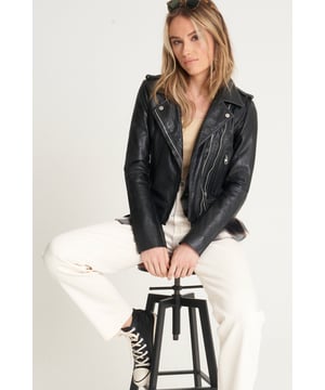Show off your wild side with the iconic Barneys Originals washed leather jacket, in a Tall fit. This unique piece features distinctive washed markings for a worn in look. It is made from super soft goat leather, meaning it is comfortable from the very first wear and surprisingly lightweight. This is a premium version of the Barneys Originals best selling style, with a hardier leather that ages gracefully.