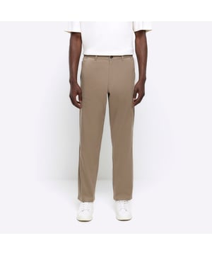 Slim straight fit, Side slip pockets, Belt loops, Button and zip fastening