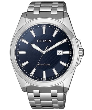 Diese Citizen Analoguhr für Herren ist das perfekte Zeitmesser, um sie zu tragen oder zu verschenken. Ihr silbernes, 43 mm rundes Gehäuse kombiniert mit dem bequemen Armband aus Edelstahl sorgt dafür, dass Sie dieses beeindruckende Zeitmesser ohne Kompromisse genießen können. Angetrieben von einem hochwertigen Eco-Drive-Uhrwerk und wasserdicht bis 10 bar, wird Ihre Uhr weiter ticken. Diese hochwertige, schlichte Uhr passt hervorragend zu jedem Outfit und zu jedem Anlass. Die Uhr verfügt über eine Eco-Drive-Technologie (aufgeladen durch jede Lichtquelle; niemals eine Batterie nötig) - Die Uhr hat eine Kalenderfunktion: Datum, solarbetrieben, leuchtende Zeiger, leuchtende Zahlen. Hochwertiges Armband aus Silber-Edelstahl mit einer Länge von 21 cm und einer Breite von 21 mm, mit einer Sicherheitsfaltschließe. Gehäusedurchmesser: 43 mm, Gehäusehöhe: 10 mm, Gehäusefarbe: Silber und Ziffernblattfarbe: Blau.