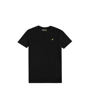 El estilo básico definitivo en cualquier armario. La camiseta de chico de la gama Lyle & Scott Kidswear está confeccionada en algodón 100% suave y cómodo. Un básico de alta calidad con detalles sutiles como el ribete acanalado del cuello. Ideal para llevar a capas y para un look elegante sin esfuerzo.  Acabado con el logotipo bordado de Lyle & Scott.